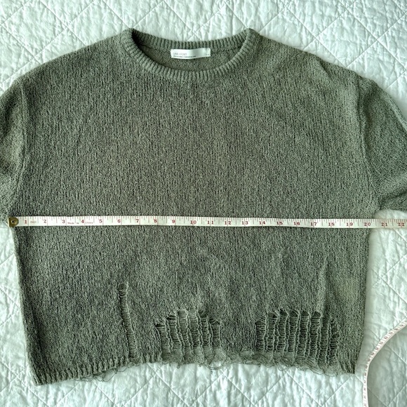 NWOT OAK + FORT Olive Green Crew Neck Sweater Soft Texture - Picture 5 of 11